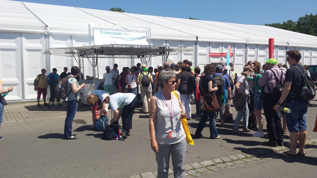 20150604_132525 Kirchentag Trinkwasser-Bar