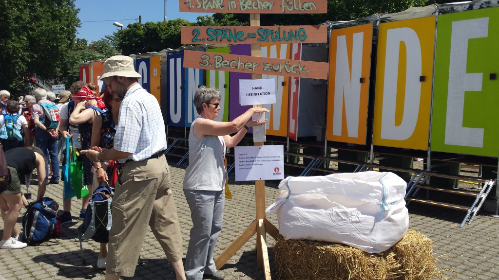 20150604_132721 Kirchentag Kompost Klo